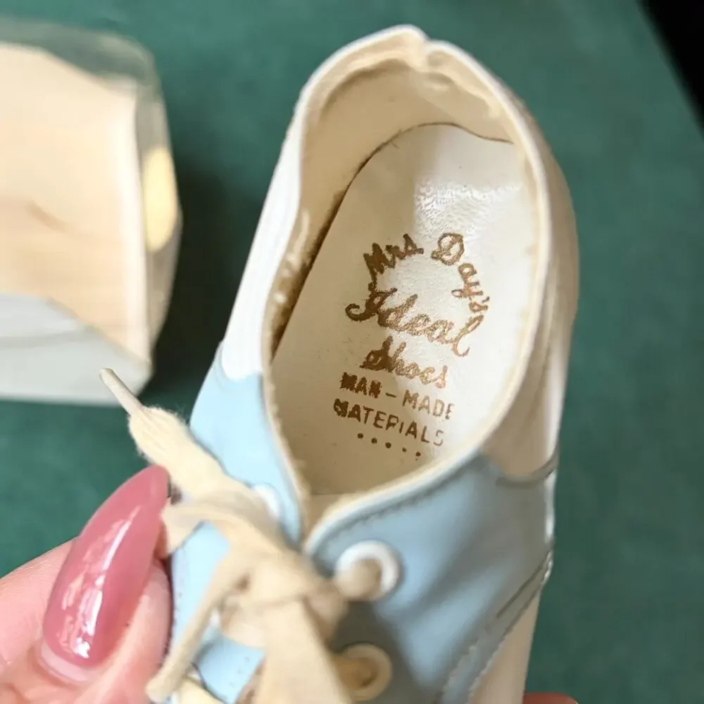 Vintage Baby Shoes Mrs Days Ideal White Blue Size 2 Boxed USA